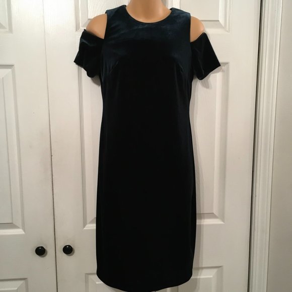 Calvin Klein Dresses & Skirts - Calvin Klein Velvet Green Cold Shoulder Dress Sz 6